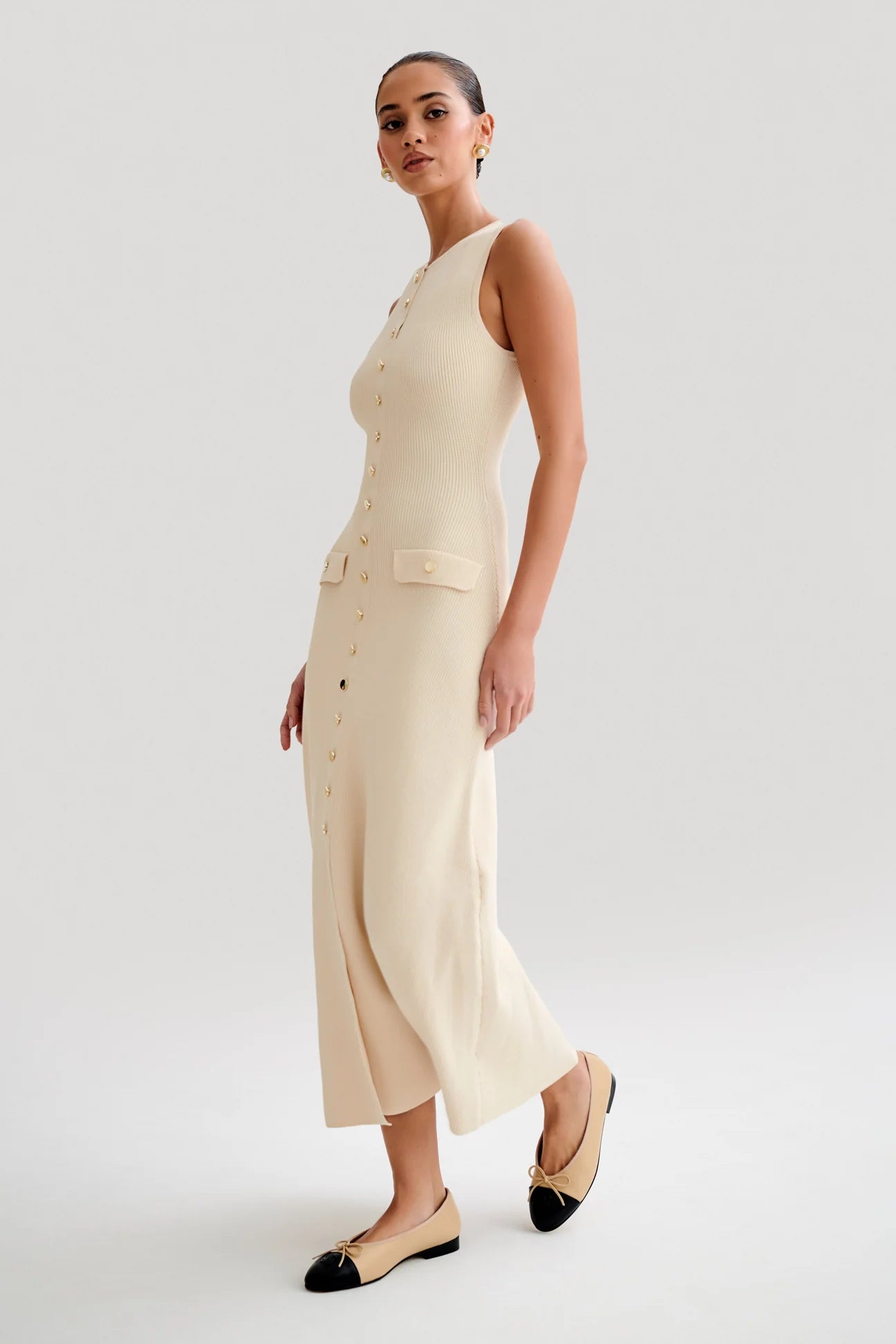 Sleeveless Buttoned Maxi Dress